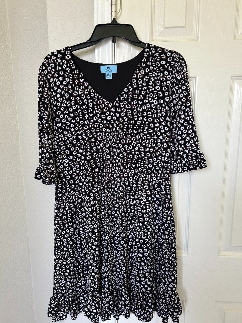 CeCe Vneck Ruffled Floral Shift Dress - Black/Brown/White - Size Large